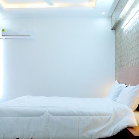 Dwarka Lodging & Boarding Mulki Екстер'єр фото