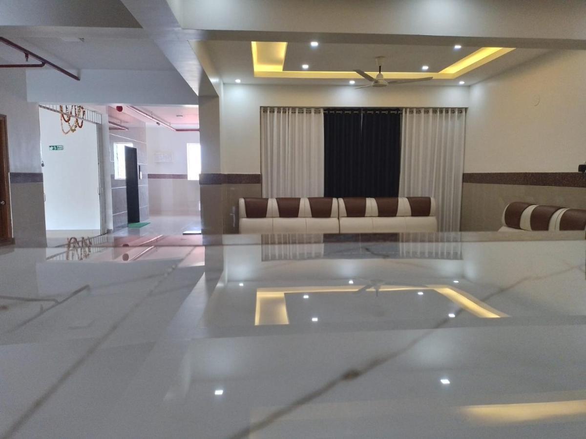 Dwarka Lodging & Boarding Mulki Екстер'єр фото